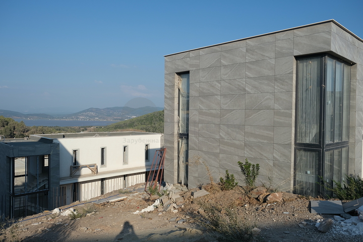 مجمع فيلا صديق للبيئة مع إطلالات على البحر والغابات!