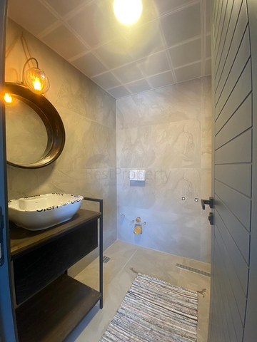 مجمع فيلا صديق للبيئة مع إطلالات على البحر والغابات!