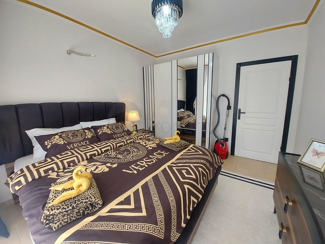 شقة على شارع بارباروس في محمودلار- تصميم 2 غرفة وصالة مع الاثاث -في محمودلار / الانيا 