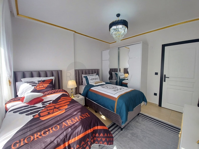 شقة على شارع بارباروس في محمودلار- تصميم 2 غرفة وصالة مع الاثاث -في محمودلار / الانيا 