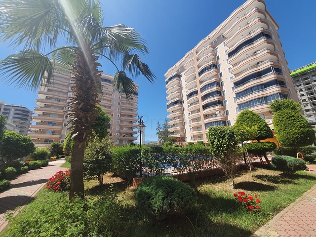 شقق اطلالة بحر في محمودلار- غرفتين وصالة -مفروشة -ضمن مجمع سكني -في محمودلار / الانيا 