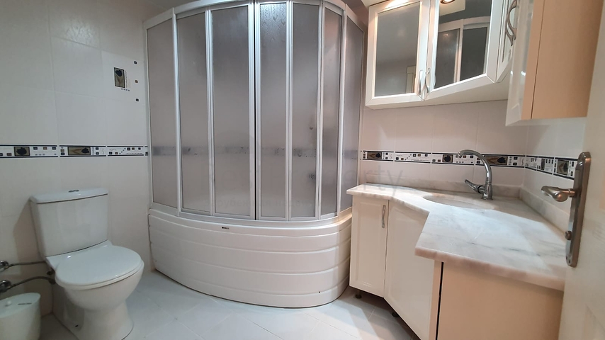 شقق اطلالة بحر في محمودلار- غرفتين وصالة -مفروشة -ضمن مجمع سكني -في محمودلار / الانيا 