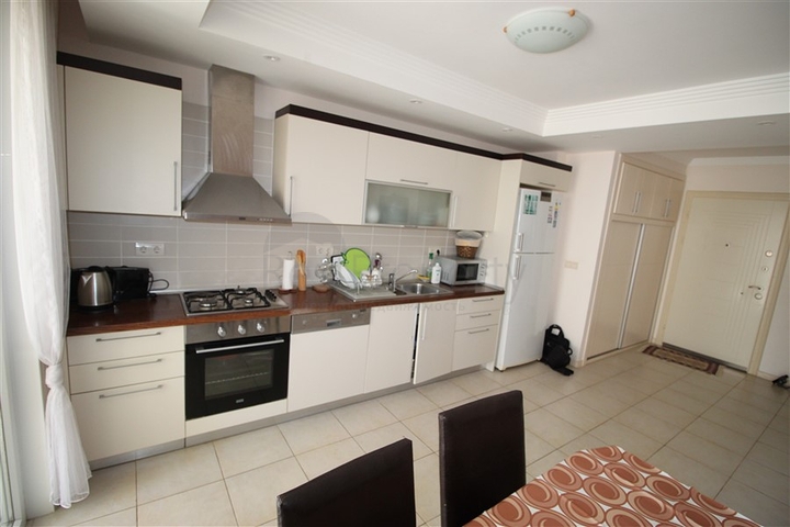 شقق واسعة في الانيا -تصميم 2 غرفة وصالة -قريبة من البحر والخدمات -في محمودلار / الانيا 