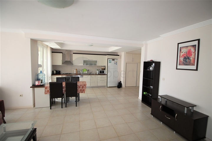 شقق واسعة في الانيا -تصميم 2 غرفة وصالة -قريبة من البحر والخدمات -في محمودلار / الانيا 