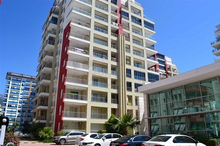 شقق واسعة في الانيا -تصميم 2 غرفة وصالة -قريبة من البحر والخدمات -في محمودلار / الانيا 