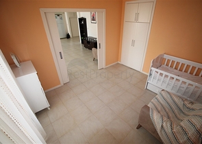 شقق واسعة في الانيا -تصميم 2 غرفة وصالة -قريبة من البحر والخدمات -في محمودلار / الانيا 