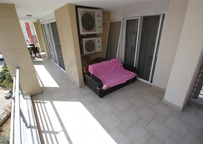 شقق واسعة في الانيا -تصميم 2 غرفة وصالة -قريبة من البحر والخدمات -في محمودلار / الانيا 