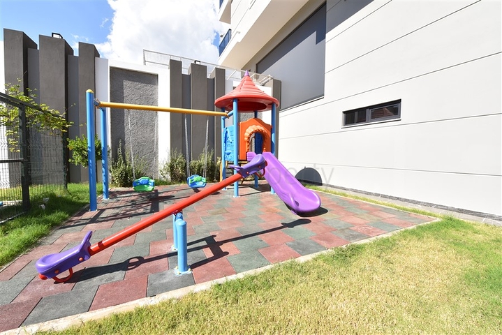 شقة غرفة وصالة بسعر مناسب - ضمن مجمع جديد في اوبا / الانيا 