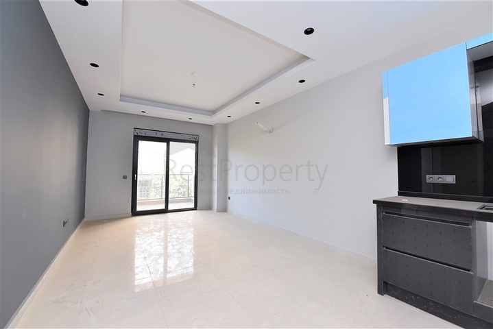 شقة غرفة وصالة بسعر مناسب - ضمن مجمع جديد في اوبا / الانيا 