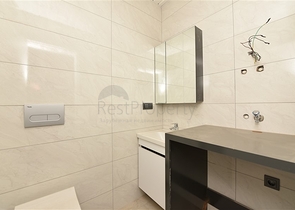 شقة غرفة وصالة بسعر مناسب - ضمن مجمع جديد في اوبا / الانيا 