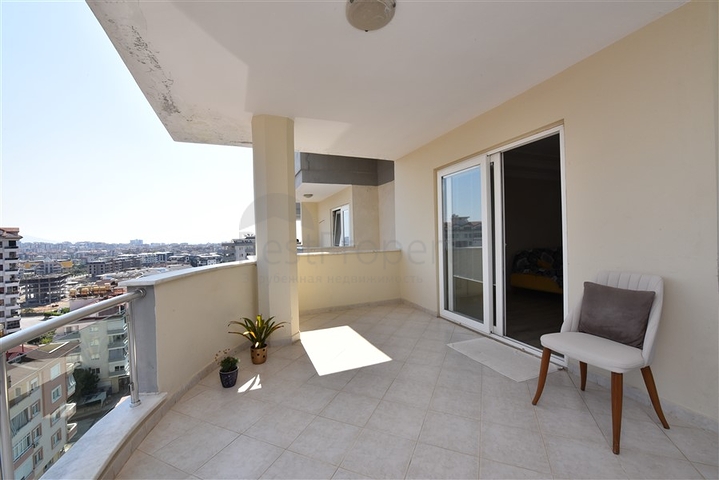 دوبلكس عائلية واسعة في الانيا -تصميم 1+4 مع الاثاث  -في جيكجلي / الانيا 