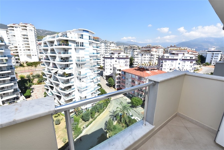 دوبلكس عائلية واسعة في الانيا -تصميم 1+4 مع الاثاث  -في جيكجلي / الانيا 