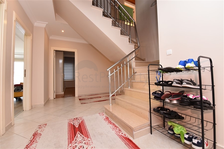 دوبلكس عائلية واسعة في الانيا -تصميم 1+4 مع الاثاث  -في جيكجلي / الانيا 