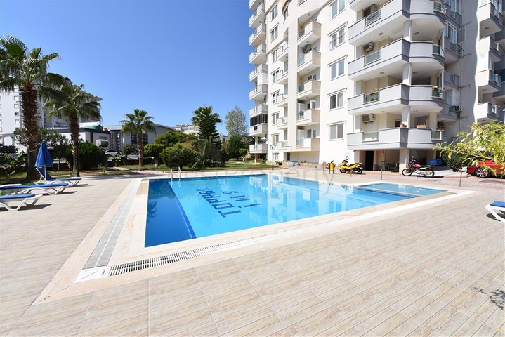 دوبلكس عائلية واسعة في الانيا -تصميم 1+4 مع الاثاث  -في جيكجلي / الانيا 