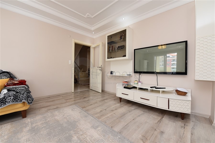 دوبلكس عائلية واسعة في الانيا -تصميم 1+4 مع الاثاث  -في جيكجلي / الانيا 