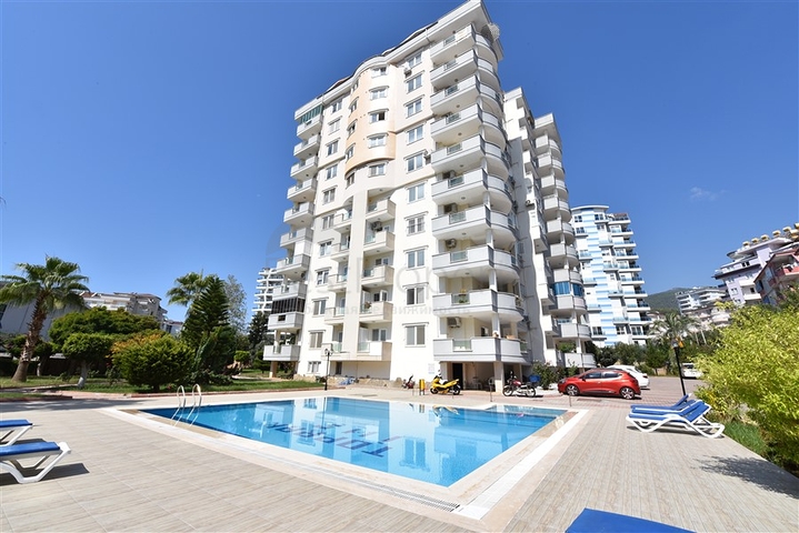 دوبلكس عائلية واسعة في الانيا -تصميم 1+4 مع الاثاث  -في جيكجلي / الانيا 