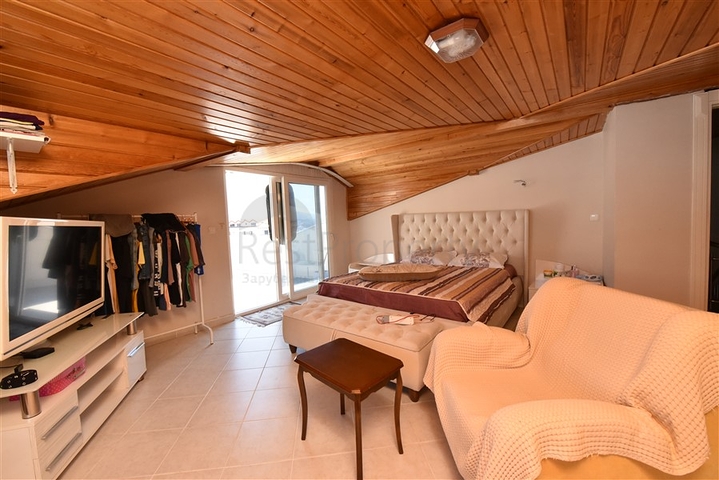 دوبلكس عائلية واسعة في الانيا -تصميم 1+4 مع الاثاث  -في جيكجلي / الانيا 