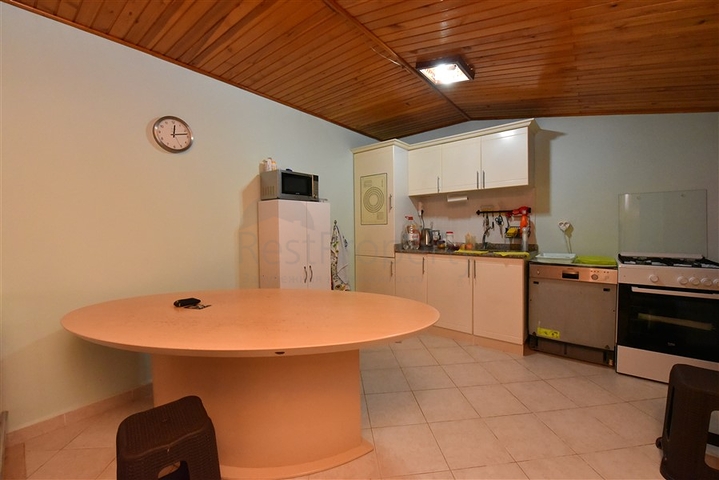 دوبلكس عائلية واسعة في الانيا -تصميم 1+4 مع الاثاث  -في جيكجلي / الانيا 