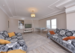 دوبلكس عائلية واسعة في الانيا -تصميم 1+4 مع الاثاث  -في جيكجلي / الانيا 