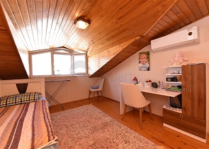 دوبلكس عائلية واسعة في الانيا -تصميم 1+4 مع الاثاث  -في جيكجلي / الانيا 