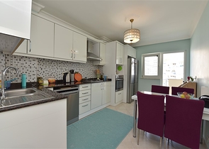 دوبلكس عائلية واسعة في الانيا -تصميم 1+4 مع الاثاث  -في جيكجلي / الانيا 