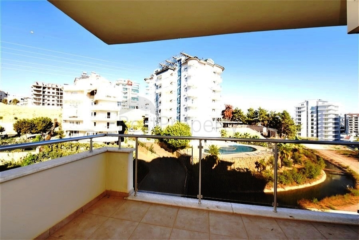 شقق للبيع في الانيا - ضمن مجمع يضم كافة الخدمات - شقة غرفة وصالة -افسلار /الانيا 