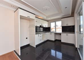 شقق واسعة في الانيا - تصميم 3 غرف وصالة -في منطقة اوبا / الانيا 