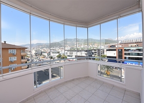 شقق واسعة في الانيا - تصميم 3 غرف وصالة -في منطقة اوبا / الانيا 