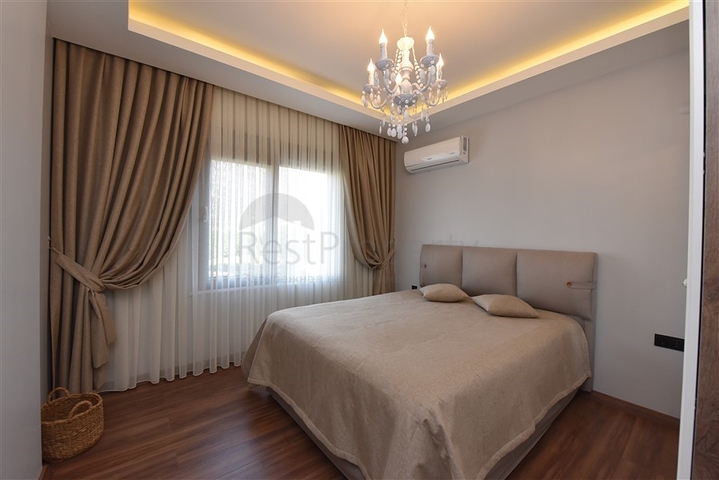 شقة واسعة في الانيا - 3 غرف نوم وصالة -ضمن مجمع فاخر -في كاستل / الانيا 