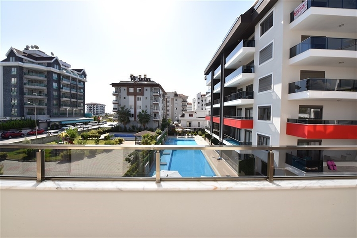 شقة واسعة في الانيا - 3 غرف نوم وصالة -ضمن مجمع فاخر -في كاستل / الانيا 