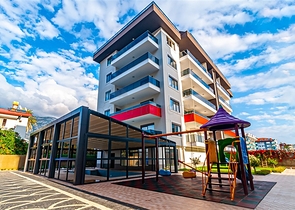 شقة واسعة في الانيا - 3 غرف نوم وصالة -ضمن مجمع فاخر -في كاستل / الانيا 