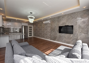 شقة واسعة في الانيا - 3 غرف نوم وصالة -ضمن مجمع فاخر -في كاستل / الانيا 