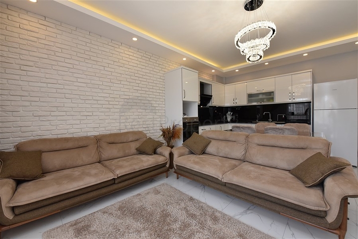 شقة انيقة غرفتين وصالة -مجمع فاخر قريب من البحر -في كاستل / الانيا 