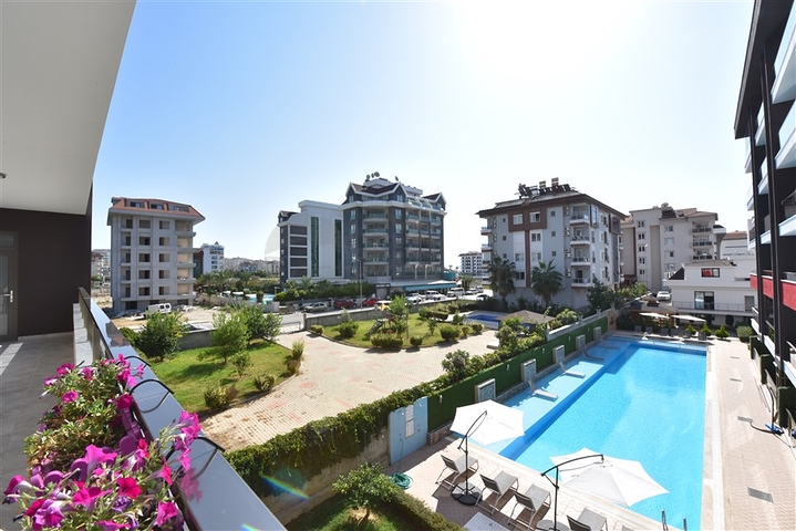 شقة انيقة غرفتين وصالة -مجمع فاخر قريب من البحر -في كاستل / الانيا 