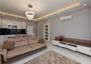 شقة انيقة غرفتين وصالة -مجمع فاخر قريب من البحر -في كاستل / الانيا 