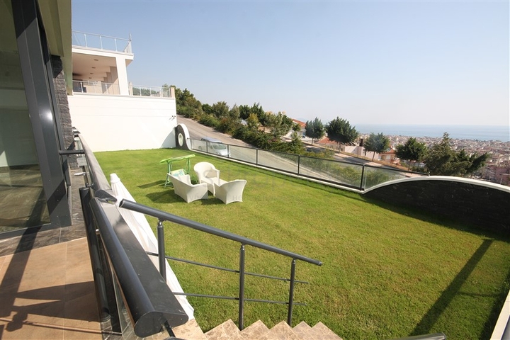 شقق فاخرة للبيع في مركز مدينة ألانيا 