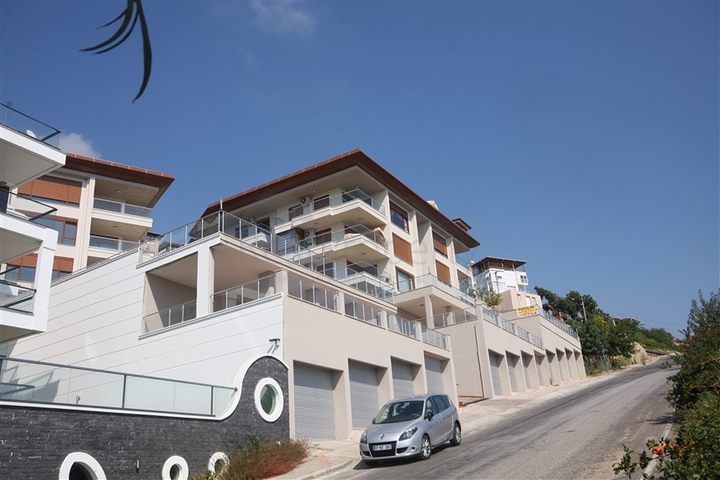 شقق فاخرة للبيع في مركز مدينة ألانيا 