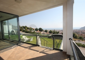 شقق فاخرة للبيع في مركز مدينة ألانيا 