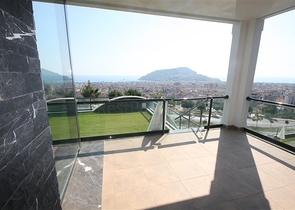 شقق فاخرة للبيع في مركز مدينة ألانيا 