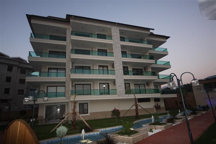 شقق فاخرة مجهزة بالكامل وبينت هاوس للبيع في أوبا / ألانيا 