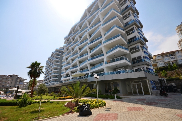 مجمع عصري في ألانيا / انطاليا