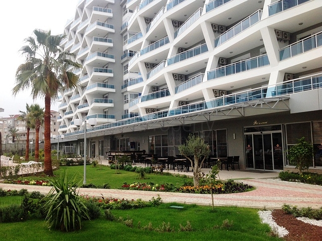 مجمع عصري في ألانيا / انطاليا