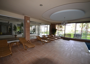 مجمع عصري في ألانيا / انطاليا