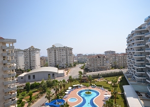 مجمع عصري في ألانيا / انطاليا