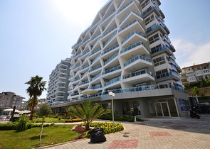 مجمع عصري في ألانيا / انطاليا