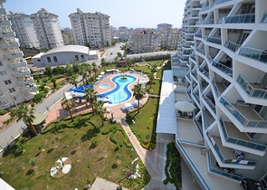 مجمع عصري في ألانيا / انطاليا