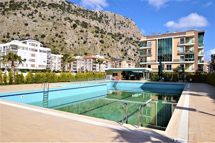 شقق جديدة للبيع في كونيالتي / انطاليا 