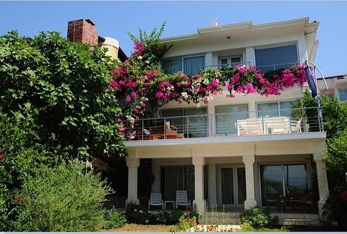 فيلات للبيع في فتحية 