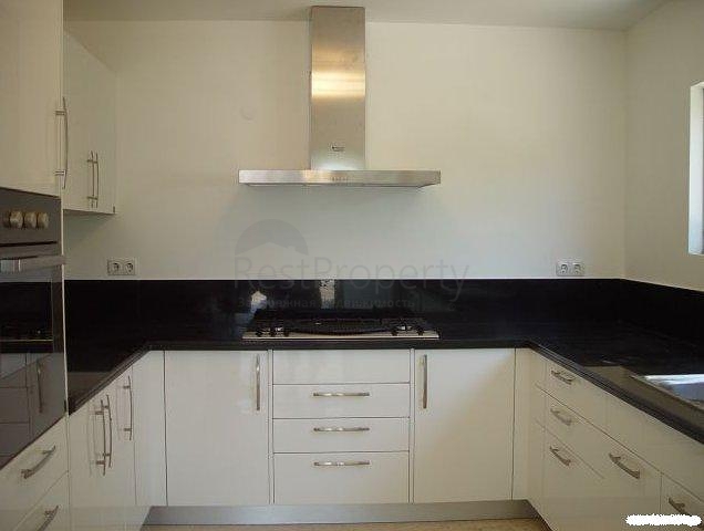 فيلات للبيع في فتحية 