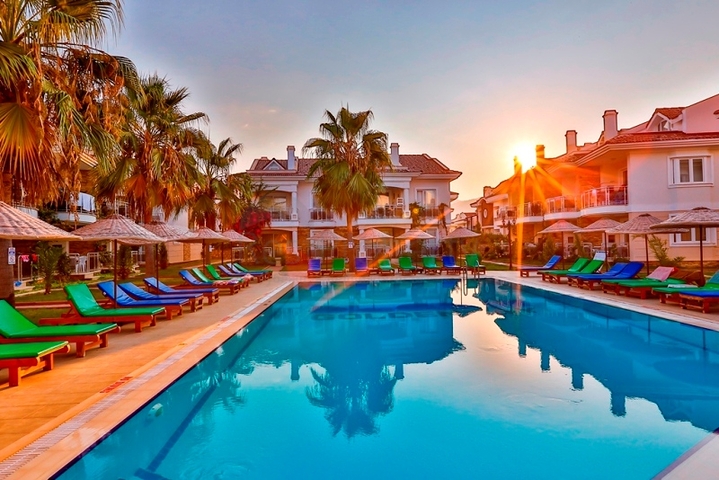 شقق في فتحية بمساحات مختلفة 